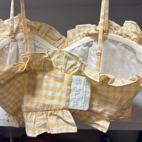 Set - Picture 1 of 4